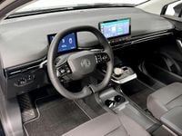 Begagnad MG MG4 EV 125 kW (170 HK) 2024 Svart Halvkombi