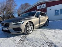 Begagnad Volvo V60 Momentum 303 HK (222 kW) 2019 Grå Kombi