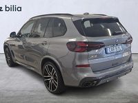 Begagnad BMW X5 M Sport 490 HK (360 kW) 2025 Grå SUV
