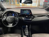 begagnad Toyota C-HR Hybrid 2,0 Orange Edition JBL Navi Bi-Tone 2020, SUV