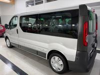 Begagnad Opel Vivaro 117 HK (86 kW) 2008 Grå Minibuss