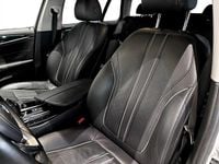 Begagnad BMW 520 Luxury Line 190 HK (139 kW) 2018 Vit Kombi