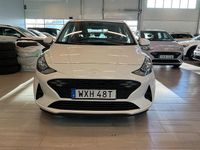 Ny Hyundai i10 Essential 63 HK (46 kW) 2025 Atlas vit Halvkombi