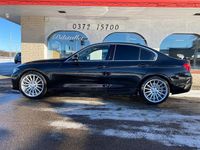 Begagnad BMW 330 Luxury Line 258 HK (189 kW) 2016 Svart Sedan