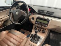 begagnad VW Passat 1.8 TSI 160hk / Premium / Sportline / PDC