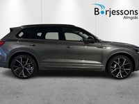 begagnad VW Touareg R-LINE V6 TDI 286hk AUT 4M *SE SPEC*