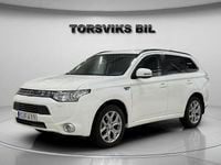 Begagnad Mitsubishi Outlander P-HEV 121 HK (88 kW) 2014 Vit SUV