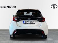 begagnad Toyota Yaris Hybrid 1,5 HSD Style Säkerhetspaket Vinterhjul