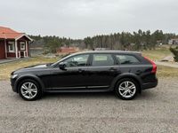 begagnad Volvo V90 CC D5 AWD Geartronic Momentum Euro 6