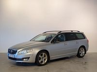 Begagnad Volvo V70 Standard 150 HK (110 kW) 2016 Silver Kombi