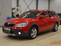 Begagnad Skoda Octavia Scout 140 HK (102 kW) 2013 Röd Kombi