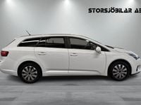 Begagnad Toyota Avensis Edition 147 HK (108 kW) 2015 Vit Kombi