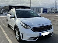 Begagnad Kia Niro Advance 141 HK (103 kW) 2018 Snow white pearl SUV