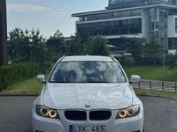 Begagnad BMW 320 184 HK (135 kW) 2012 Kombi