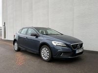 Begagnad Volvo V40 CC Momentum 150 HK (110 kW) 2017 Blåmetalic Kombi