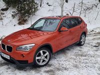 Begagnad BMW X1 Sport Line 163 HK (119 kW) 2013 Orange metallic SUV