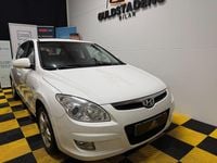 Begagnad Hyundai i30 122 HK (89 kW) 2008 Vit