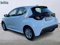 begagnad Toyota Yaris Hybrid 1,5 Active Approved Used 2032 2022, Halvkombi