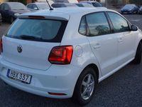 Begagnad VW Polo 90 HK (66 kW) 2015 Vit Halvkombi