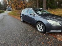 Begagnad Opel Insignia Edition 180 HK (132 kW) 2011 Grå Kombi