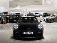 begagnad Porsche 911 Carrera 4 Cabriolet 992 GTS PDK / Låga mil / Kolfiber