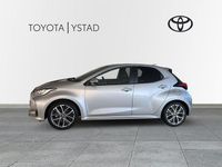 Begagnad Toyota Yaris Hybrid Style 132 HK (97 kW) 2024 Silver