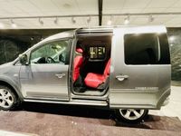 begagnad VW Caddy Cross Combi 2.0 TDI 4Motion Cross 141hk