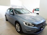 Begagnad Volvo V60 Momentum 190 HK (139 kW) 2016 Blå Kombi