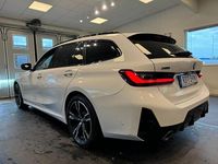 Begagnad BMW 330e M Sport 293 HK (215 kW) 2022 Vit Kombi