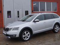 begagnad Skoda Octavia Scout 2.0 TDI 4x4 Premium Drag B-Kamera Navi