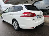 Begagnad Peugeot 308 Active 120 HK (88 kW) 2017 Vit Kombi