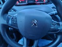 begagnad Peugeot 208 5-dörrar 1.2 VTi 82hk