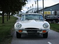 Begagnad Jaguar E-Type 269 HK (197 kW) 1971 Vit Sportkupé