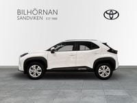 Begagnad Toyota Yaris 2023 Vit Halvkombi