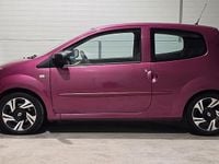 Begagnad Renault Twingo 75 HK (55 kW) 2012 Lila Halvkombi