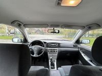 begagnad Toyota Corolla Kombi 1.6 med fungerande AC och Dragkrok