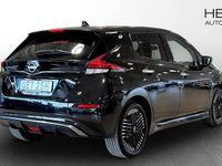 Begagnad Nissan Leaf N-Connecta 110 kW (150 HK) 2022 Svart Halvkombi