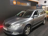 Begagnad Skoda Octavia Elegance 105 HK (77 kW) 2012 Grå Kombi