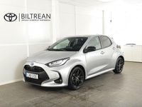 Begagnad Toyota Yaris 2024 Silver Halvkombi