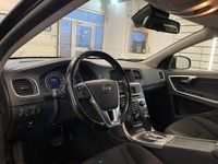 Begagnad Volvo V60 Momentum 163 HK (119 kW) 2012 Svart Kombi