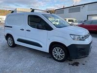 Begagnad Citroën Berlingo 76 HK (55 kW) 2019 Vit Minibuss