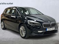 begagnad BMW 225 Active Tourer xe Luxury Line 220hk Navi HUD Läder