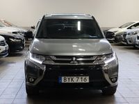 begagnad Mitsubishi Outlander 2.0 4WD Atomat 7sits 360-Kamera T-lucka