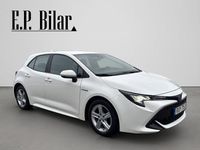 Begagnad Toyota Corolla Hybrid Active 122 HK (89 kW) 2020 Vit Halvkombi