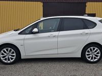 Begagnad BMW 218 Sport Line 150 HK (110 kW) 2016 Vit Kombi