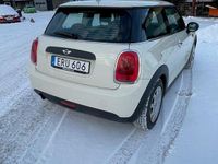 Begagnad Mini ONE 75 HK (55 kW) 2015 Halvkombi