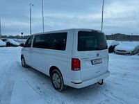 begagnad VW Caravelle T6.1 TDI150 AUT LÅNG 9-SITS VÄRMARE DRAG