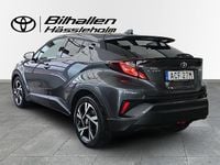 Begagnad Toyota C-HR 124 HK (91 kW) 2022 Mörkgrå SUV