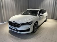 Begagnad Skoda Superb 2024 Vit Kombi