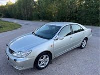 Begagnad Toyota Camry 187 HK (137 kW) 2003 Silver Sedan
